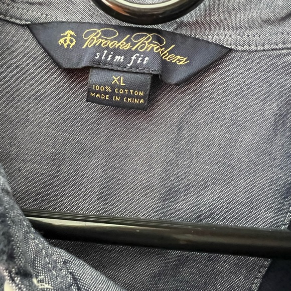 Men’s Brooks Brother Navy polo - Picture 2 of 2